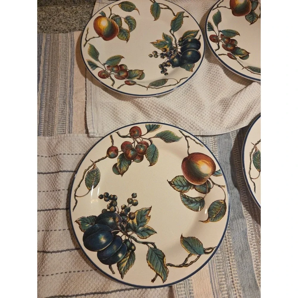 Pier 1 Macintosh Dinner & Salad Plate Set - Made in England - Angleterre